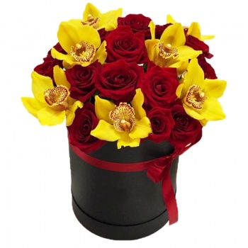 Букет из роз и орхидей в коробке "Гусар"