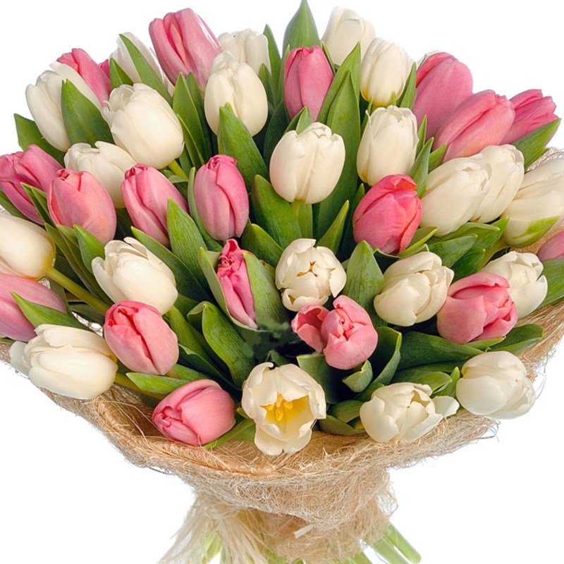 Букет из белых и розовых тюльпанов "Весенний день"