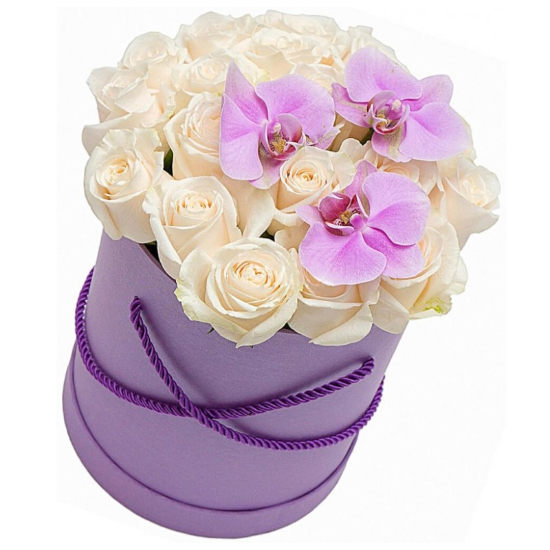 Букет из роз с орхидеями в коробке